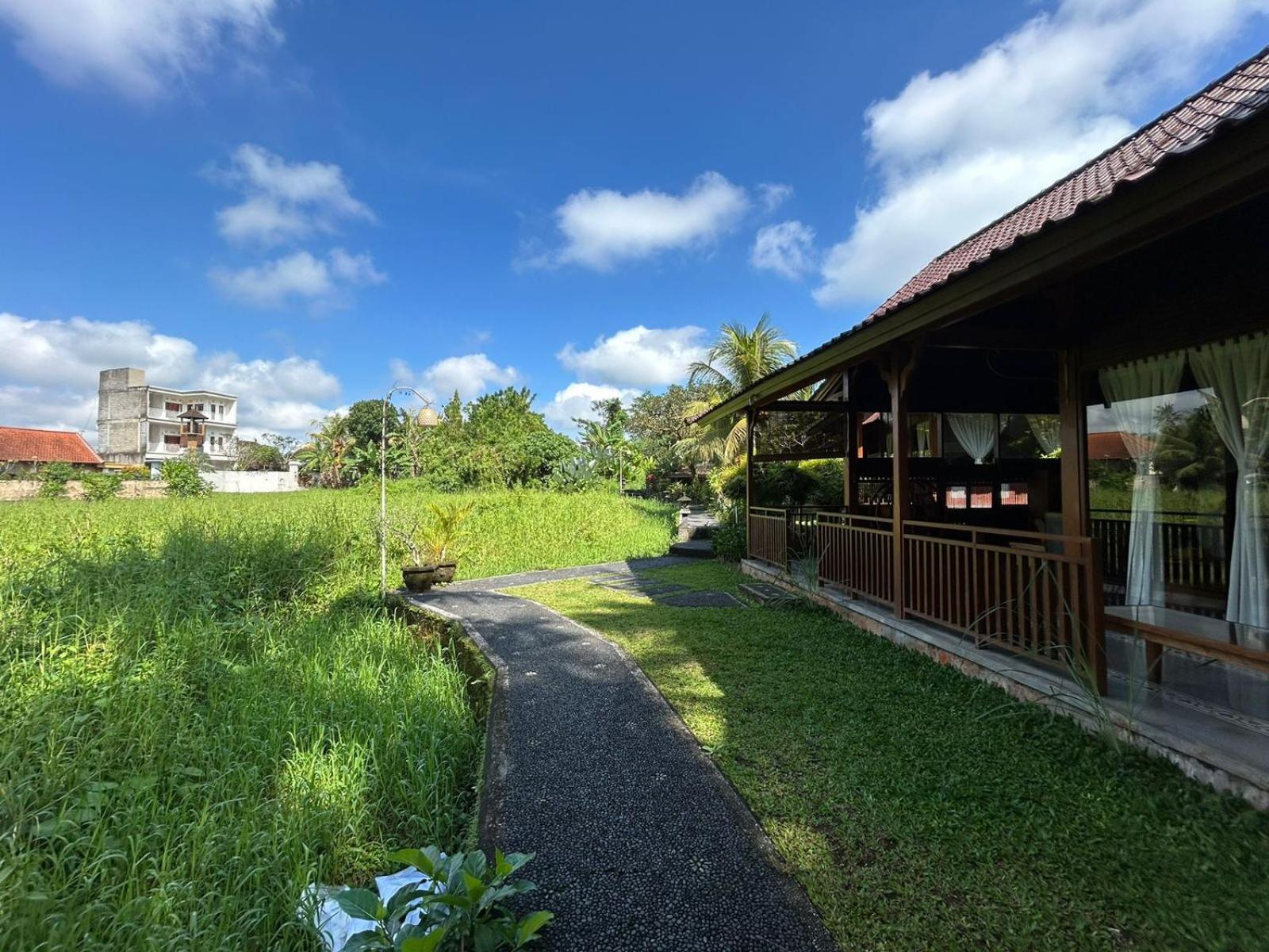 Tirta Padi Villa Ubud Екстериор снимка